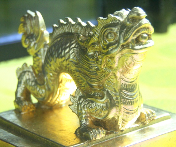 Cận cảnh 11 chiếc ấn rồng vàng tinh xảo của triều Nguyễn